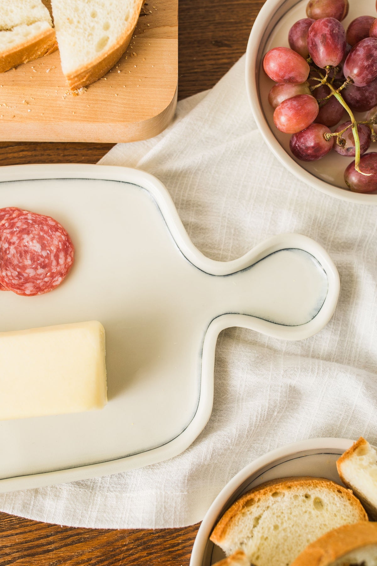 Simple Line Cheeseboard