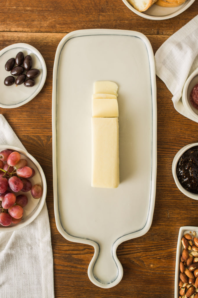 Simple Line Cheeseboard
