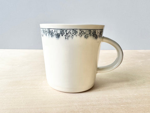 Tiny Flowers Mug (16 oz)