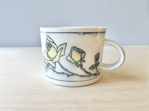 Large Yellow Rose Mug (20 oz)