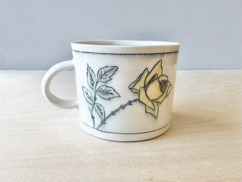Large Yellow Rose Mug (20 oz)