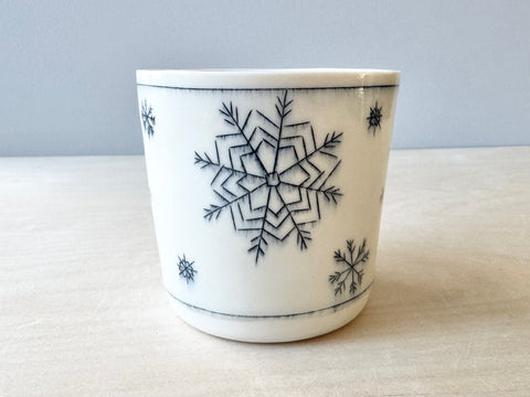 Snowflake Mug (16 oz)