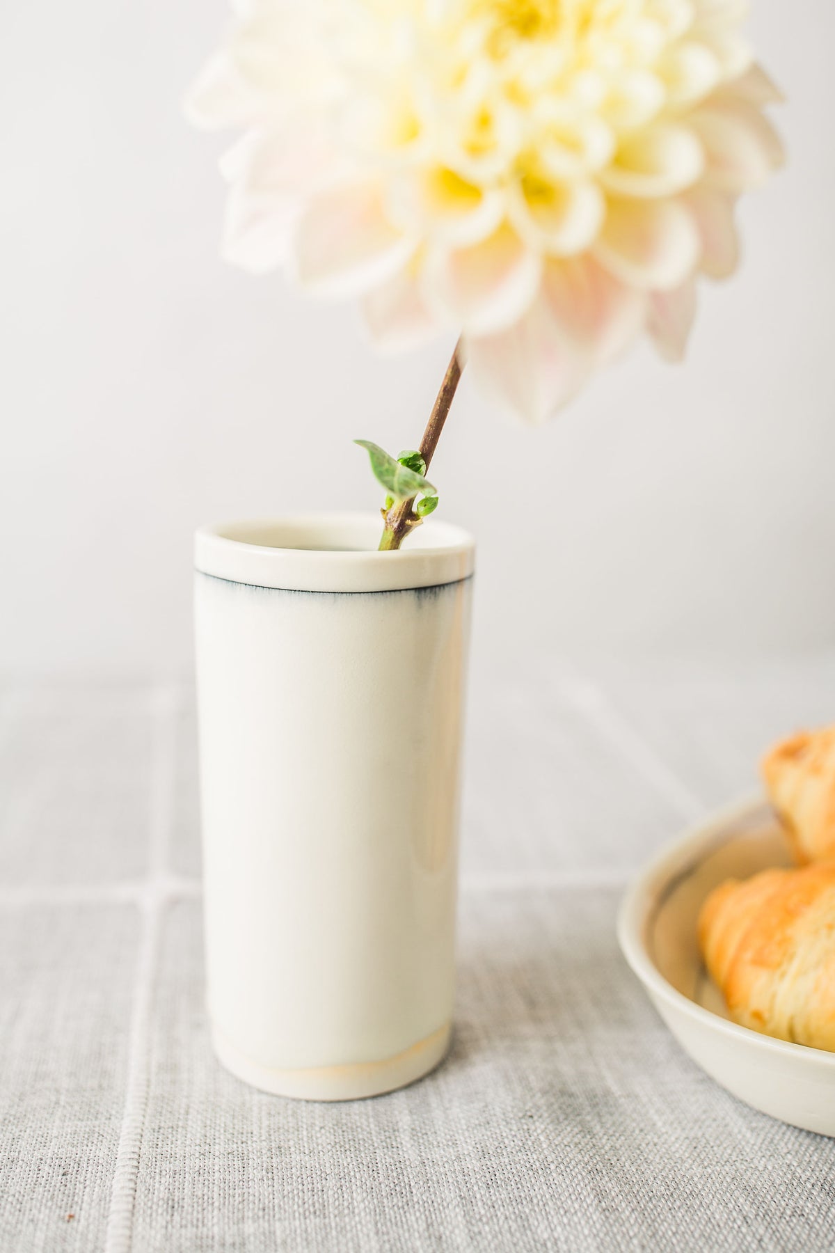 Simple Line Everyday Vases