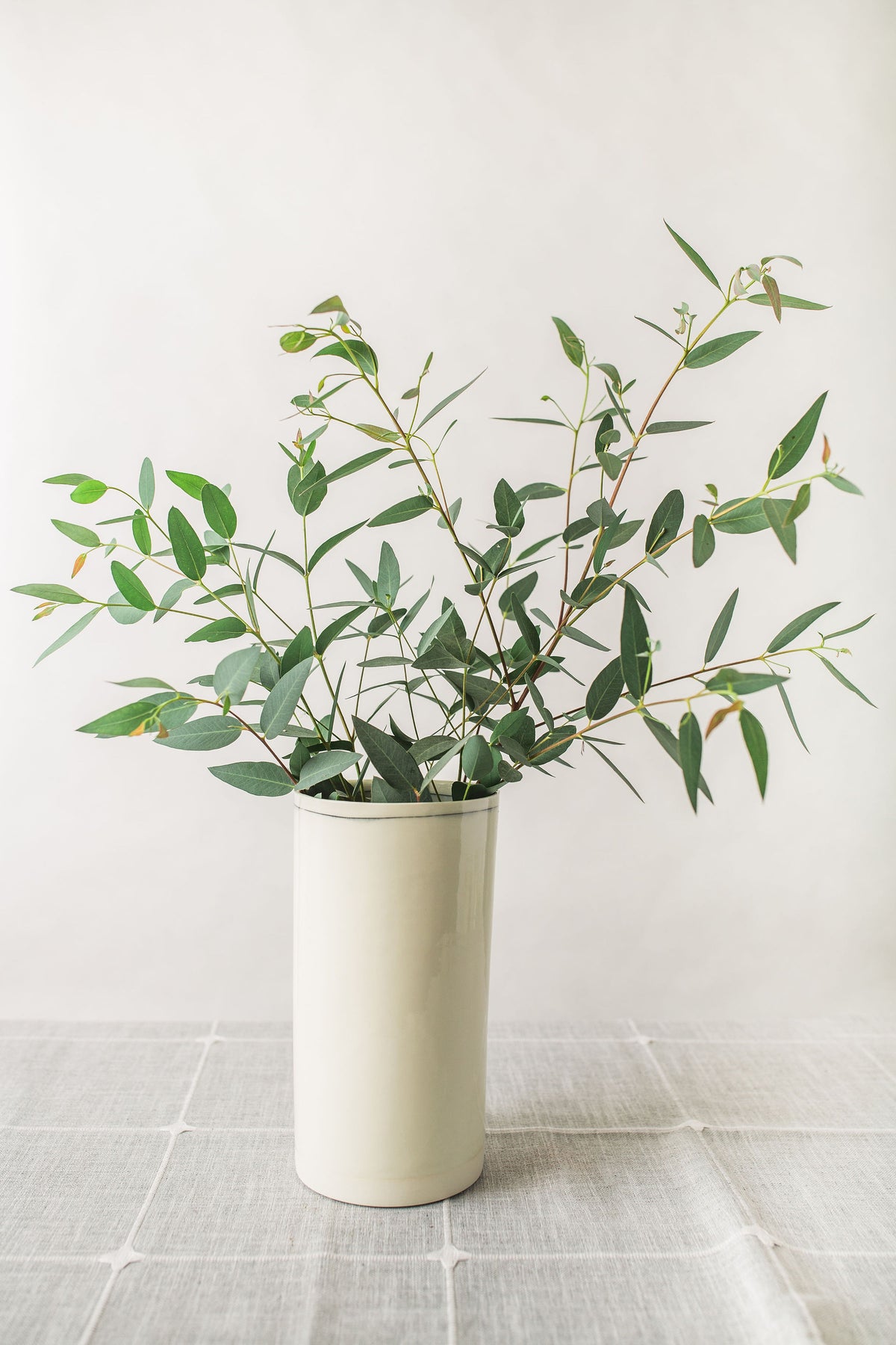 Simple Line Everyday Vases
