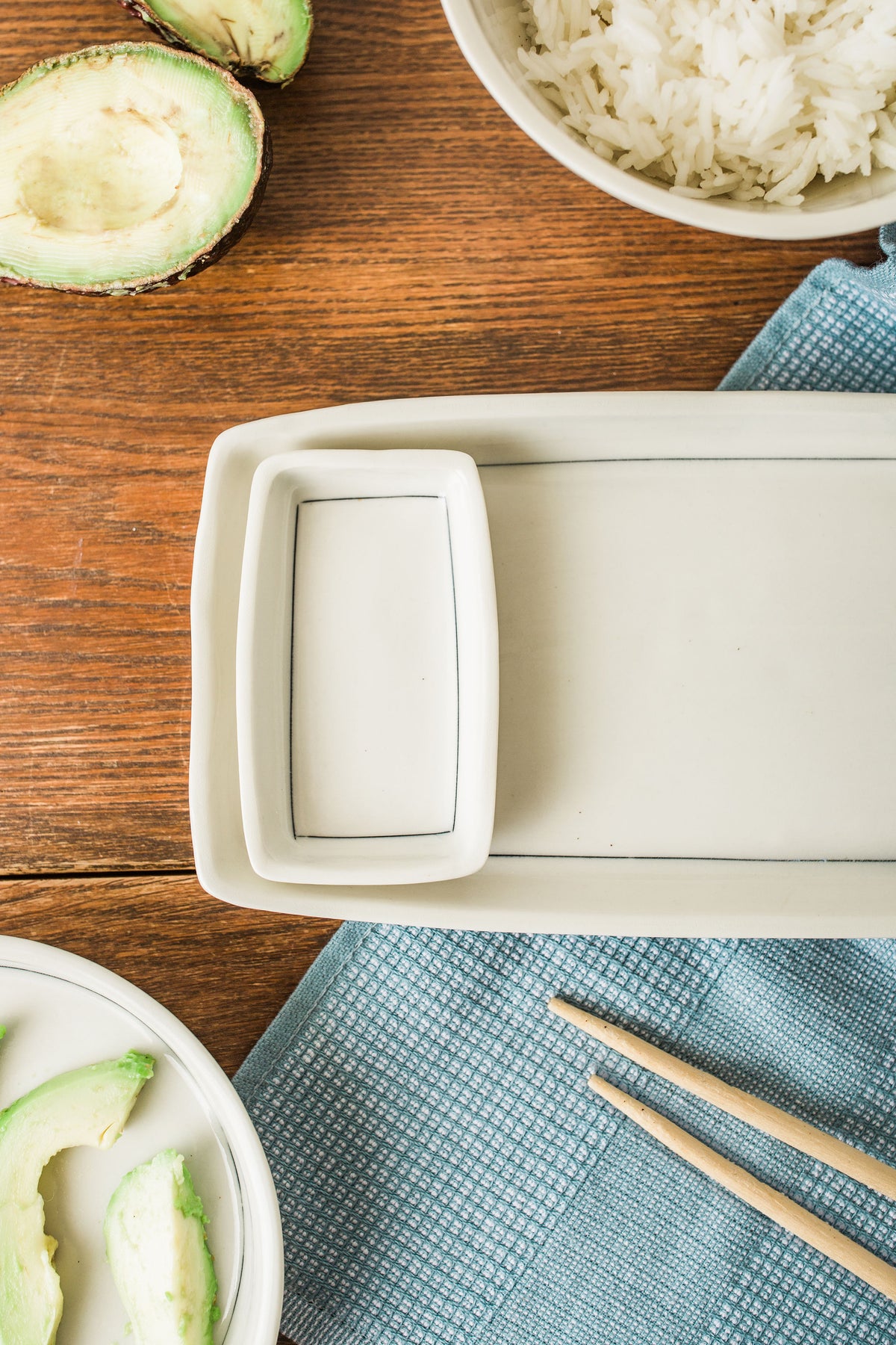 Simple Line Sushi Set