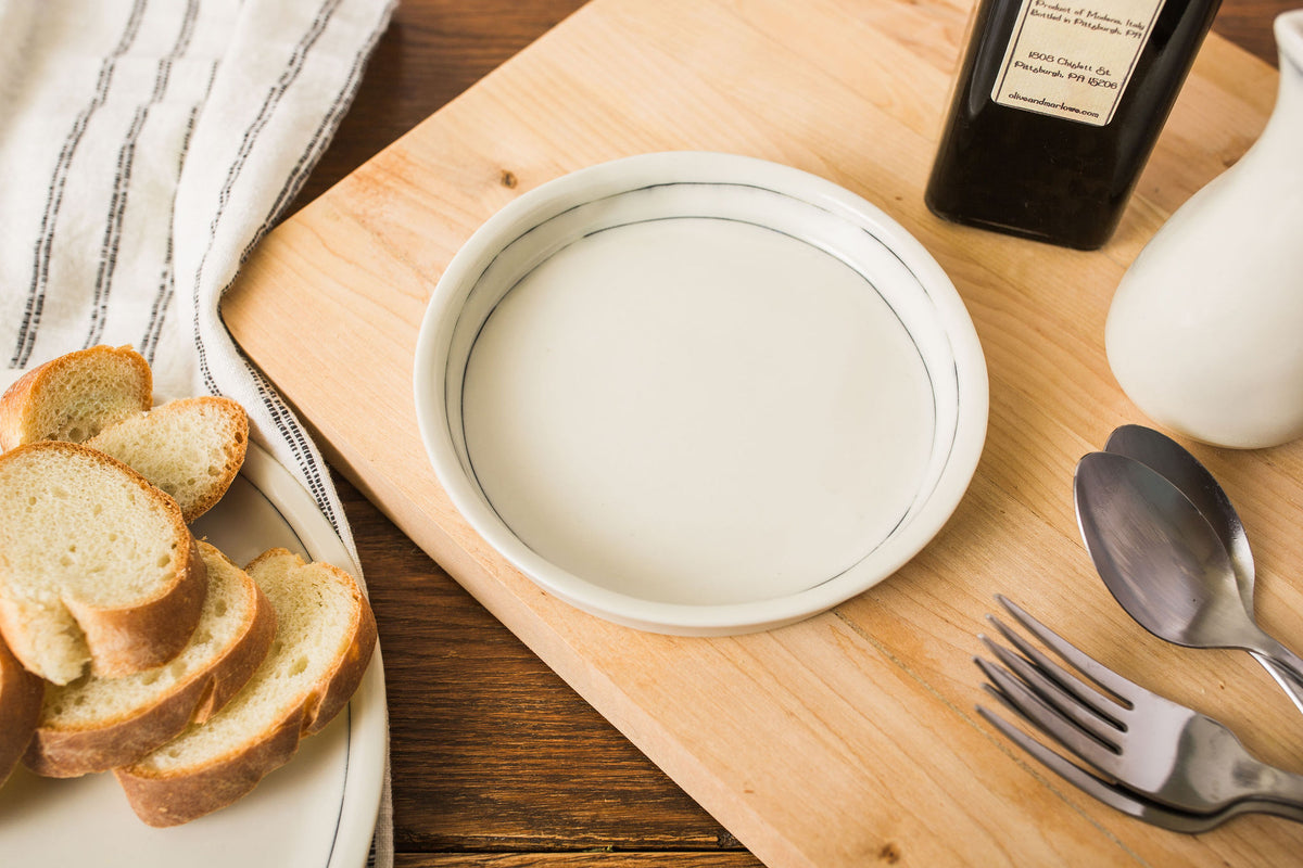 Simple Line Dip Dish